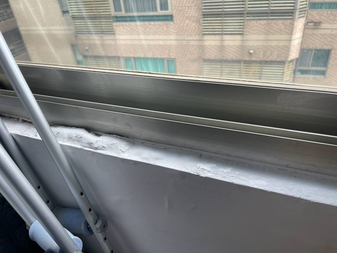 窗台收邊與牆面近景